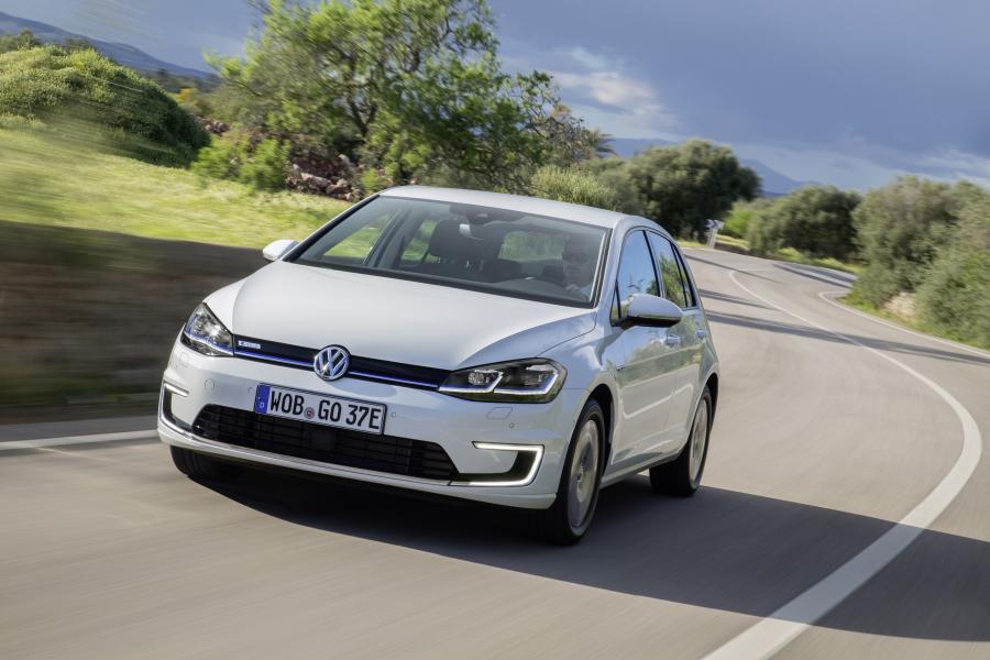  Volkswagen e-Golf 2017 года  (WW) (фото 48 из 49)
